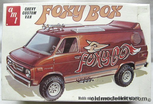 AMT 1/25 Chevrolet Custom Van Foxy Box, T403 plastic model kit